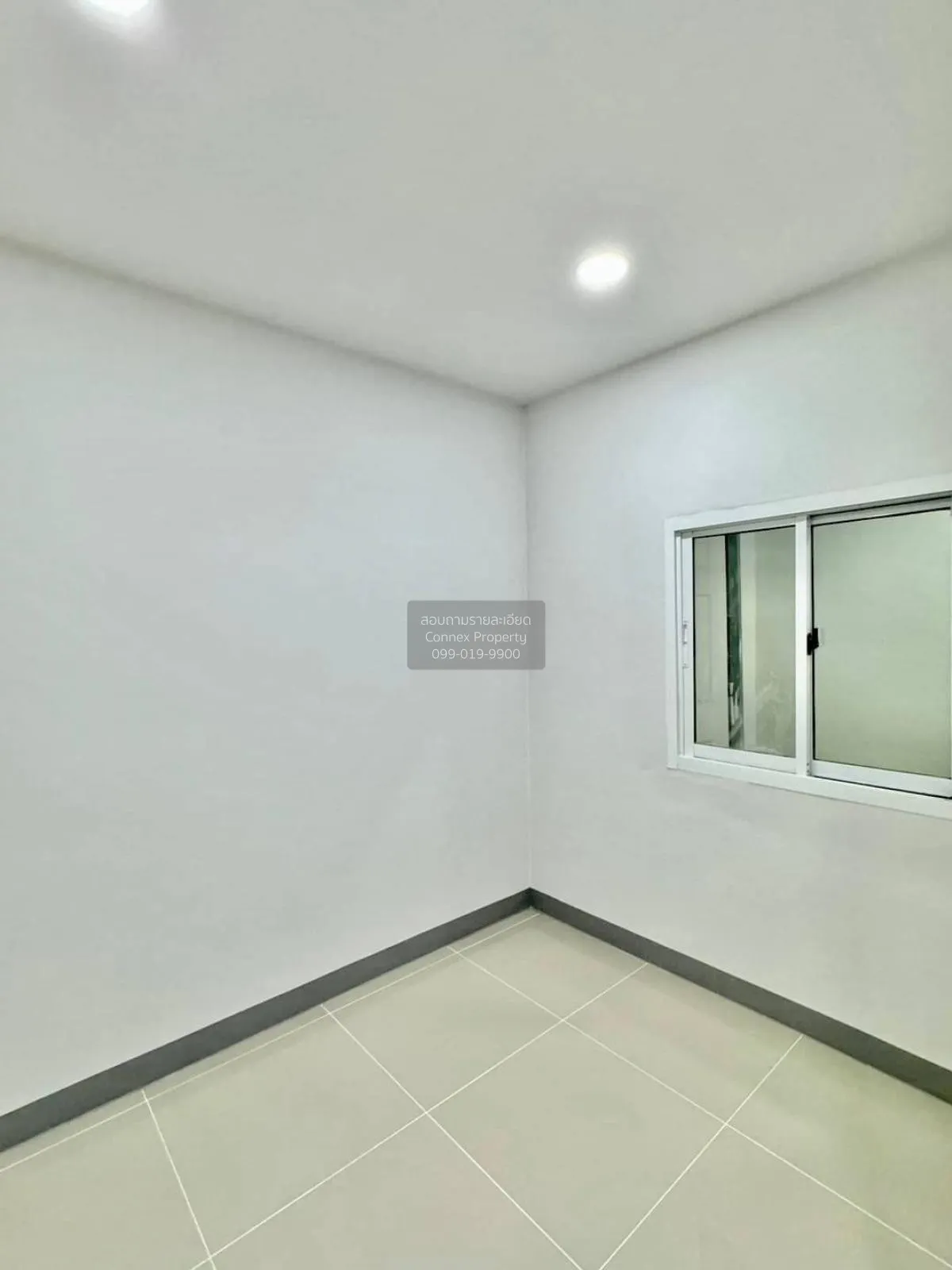 For Sale Townhouse/Townhome  ,  Baan Piyawararom 1 , newly renova