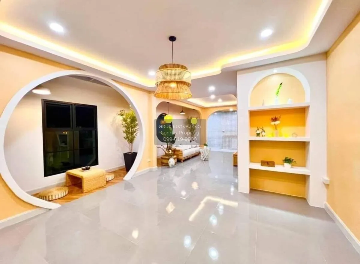 For Sale Townhouse/Townhome  , Baan Manawadee , corner unit , new