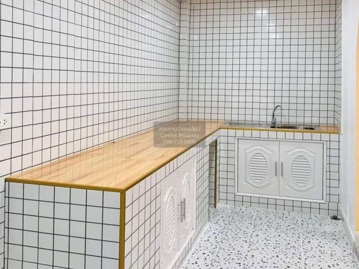 For Sale Townhouse/Townhome  , Baan Manawadee , corner unit , new