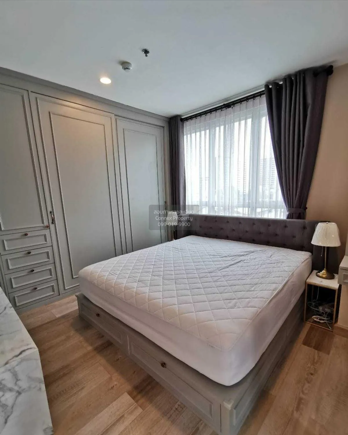 ขายคอนโด  ไลฟ์ แอท สาทร 10 BTS-ช่องนนทรี สีลม เขต บางรัก กรุงเทพ 