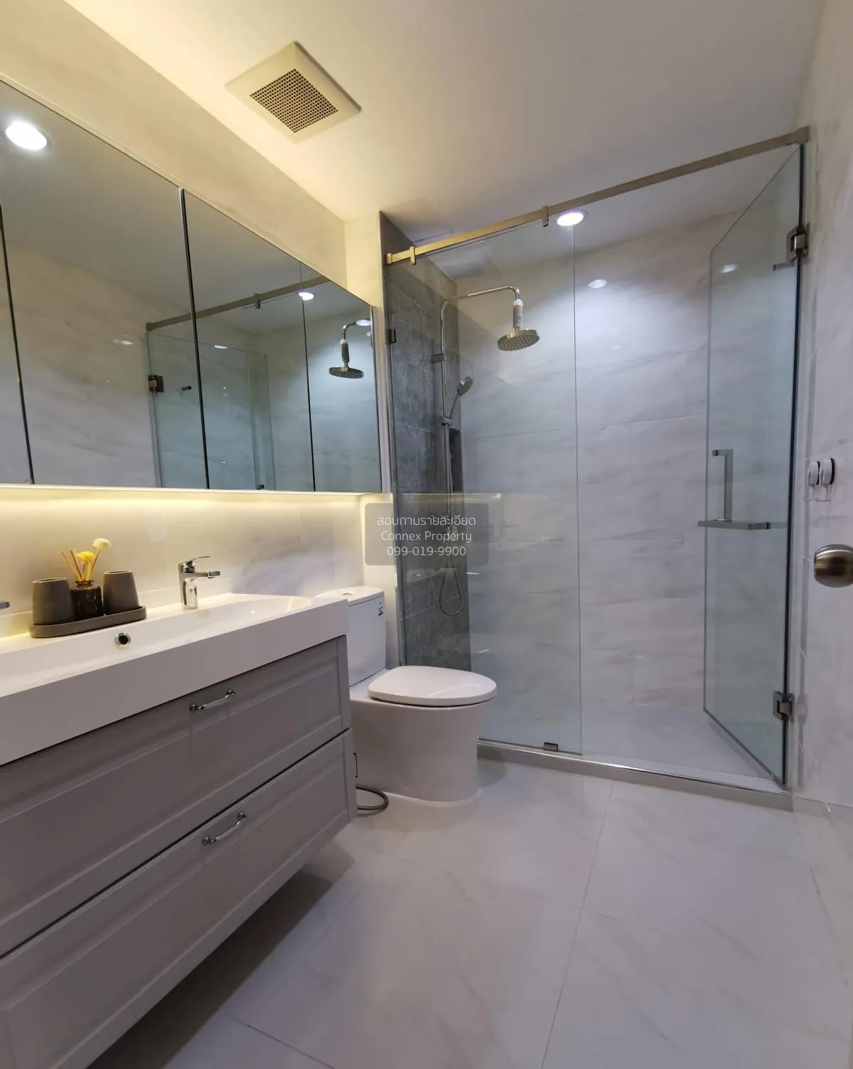 ขายคอนโด  ไลฟ์ แอท สาทร 10 BTS-ช่องนนทรี สีลม เขต บางรัก กรุงเทพ 