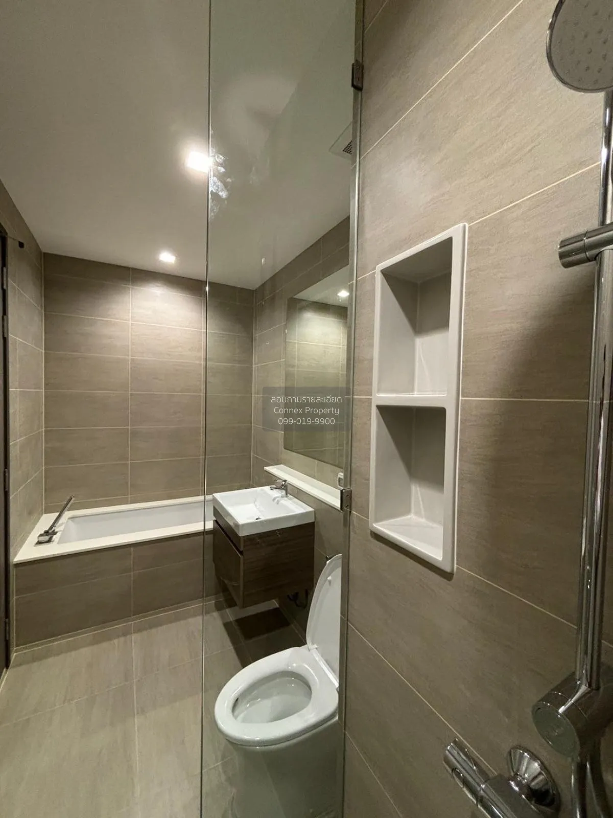 เช่าคอนโด  ริธึ่ม เจริญกรุง พาวิลเลี่ยน  ชั้นสูง วัดพระยาไกร เขต 