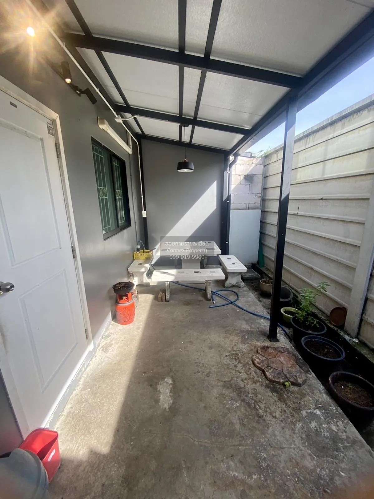 ขายทาวน์เฮ้าส์/ทาวน์โฮม  เอสเกต แจ้งวัฒนะ-กาญจนาภิเษก ละหาร บางบั