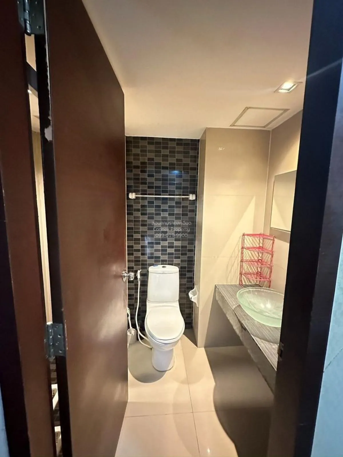 ขายคอนโด  เจ.ดับบลิว. บูเลอวาร์ด ศรีวรา พลับพลา เขต วังทองหลาง กร 4