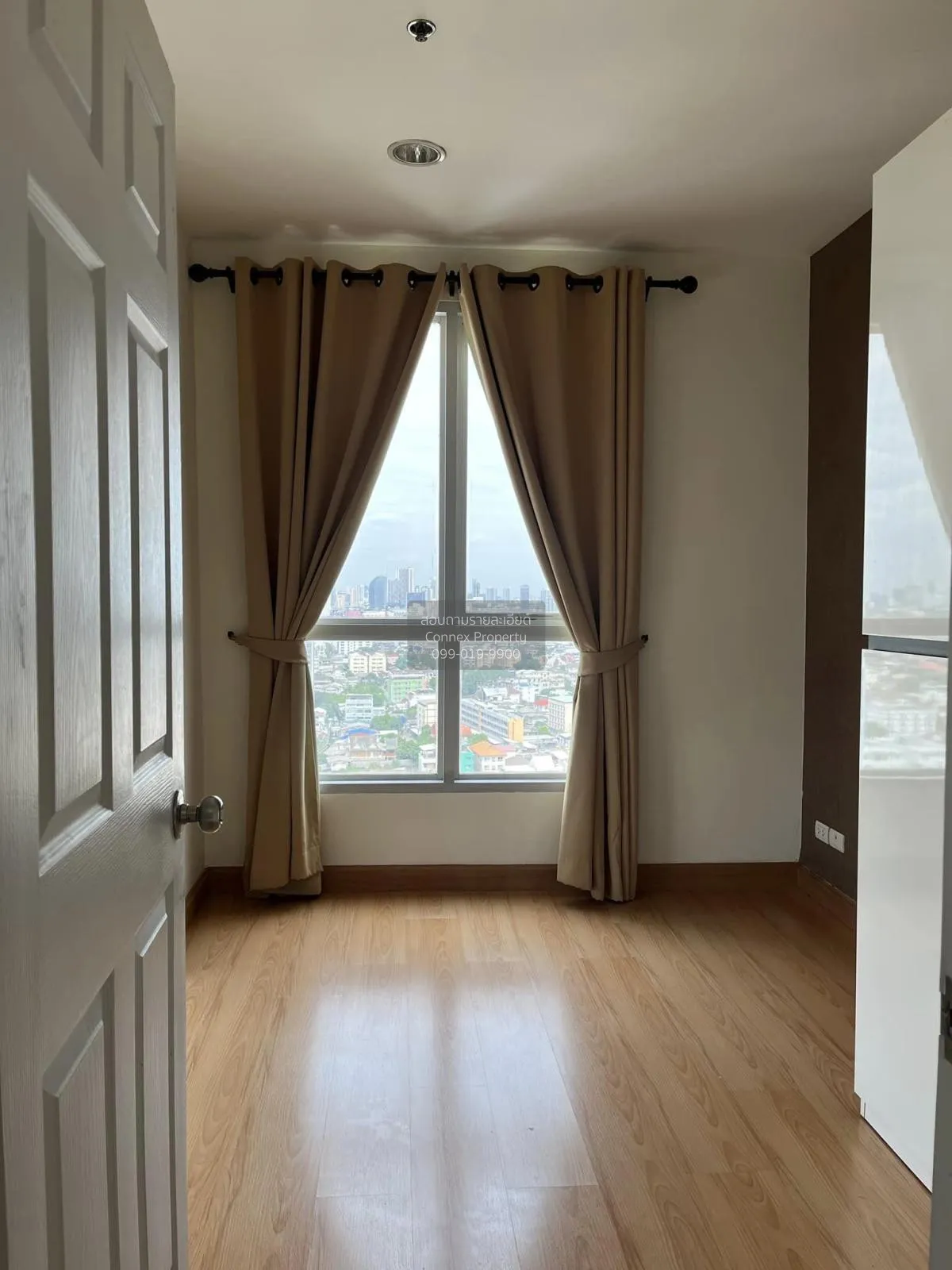 ขายคอนโด  ไลฟ์ แอท รัชดา - สุทธิสาร MRT-สุทธิสาร สามเสนนอก เขต ห้