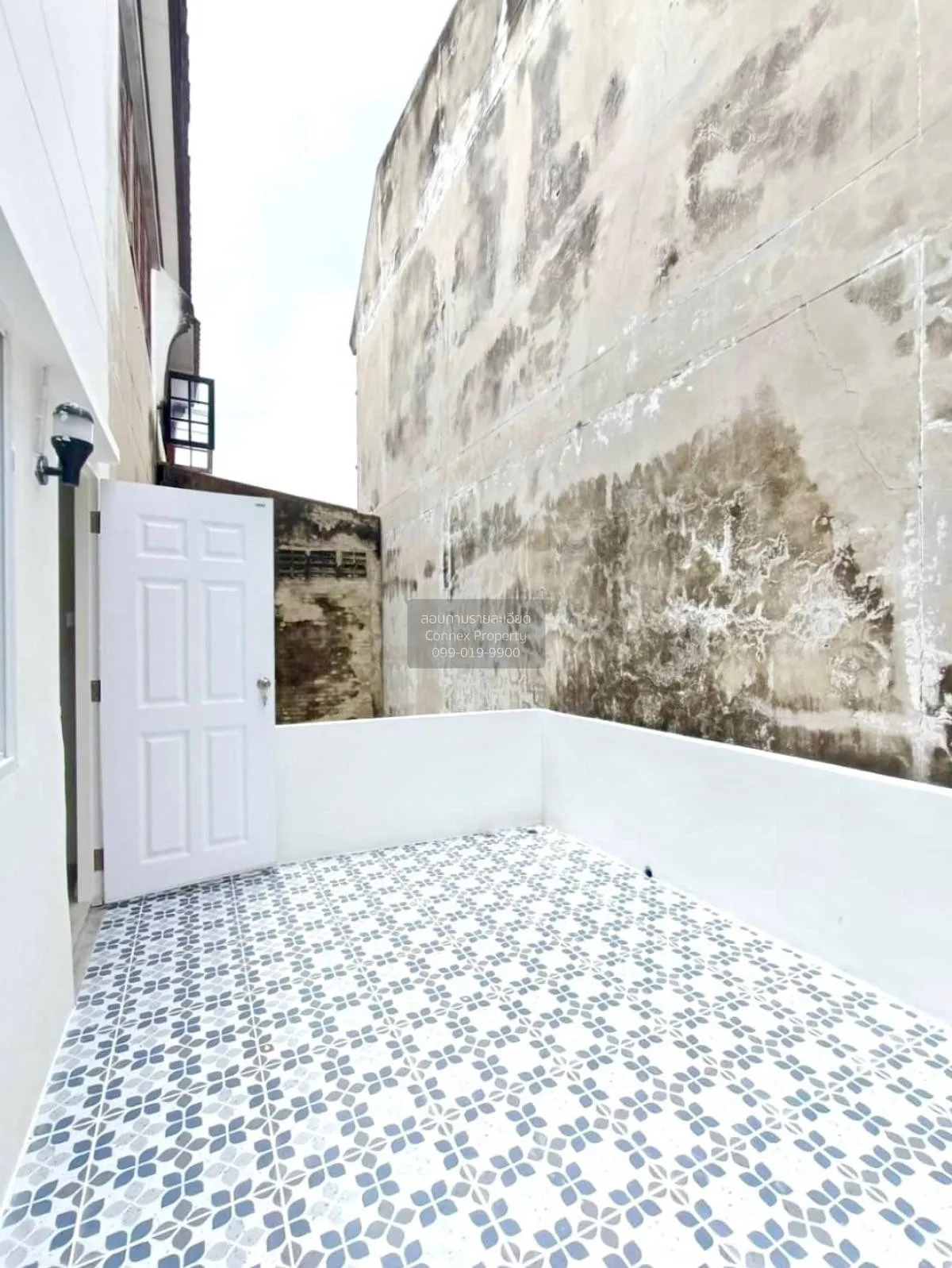 For Sale Townhouse/Townhome  , Baan Romruen Ville , newly renovat