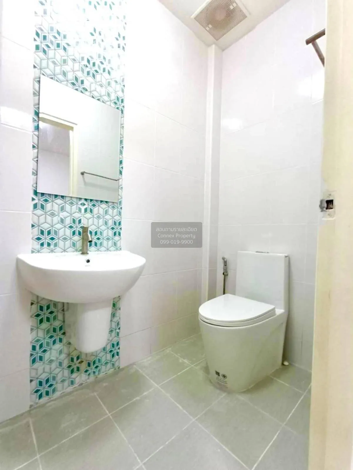 For Sale Townhouse/Townhome  , Baan Romruen Ville , newly renovat