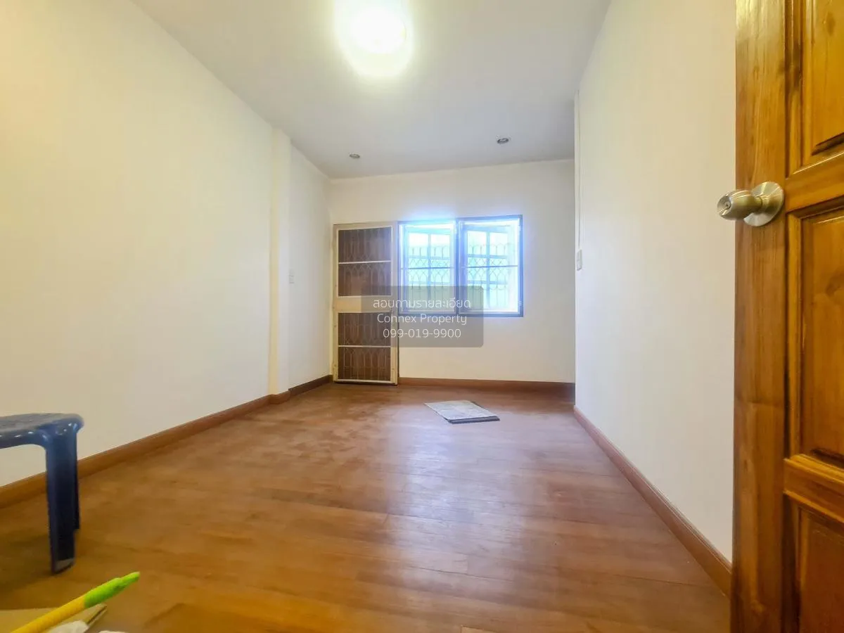 For Sale Townhouse/Townhome  , Lalinthong Srinakarin , newly reno