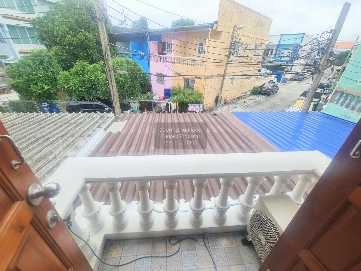 For Sale Townhouse/Townhome  , Lalinthong Srinakarin , newly reno