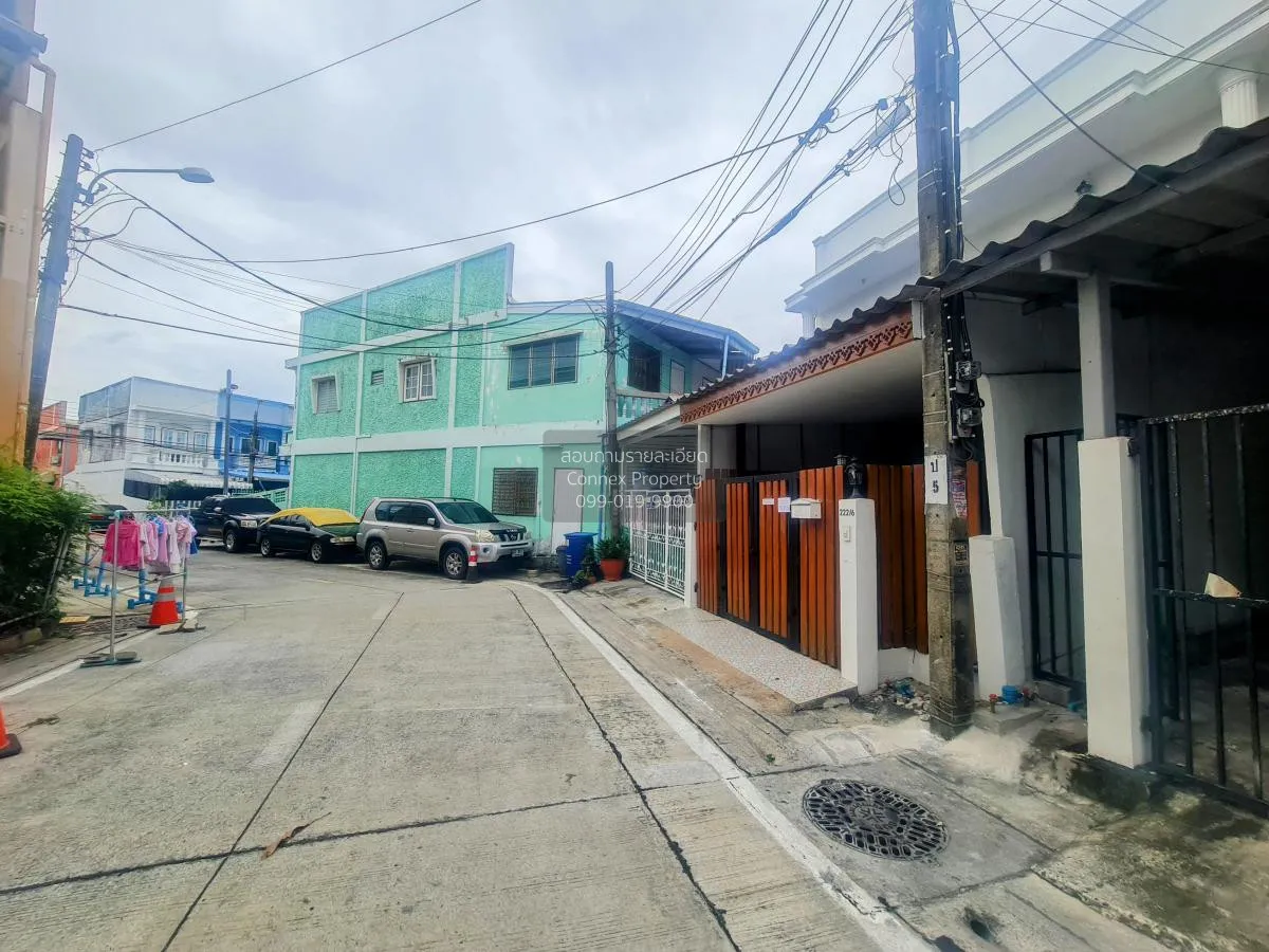 For Sale Townhouse/Townhome  , Lalinthong Srinakarin , newly reno 2