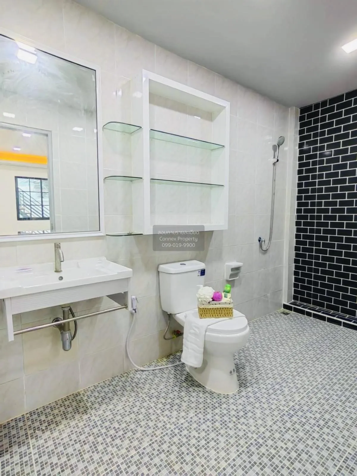 For Sale Townhouse/Townhome  , Siwarat 9 Bangbuathong , corner un