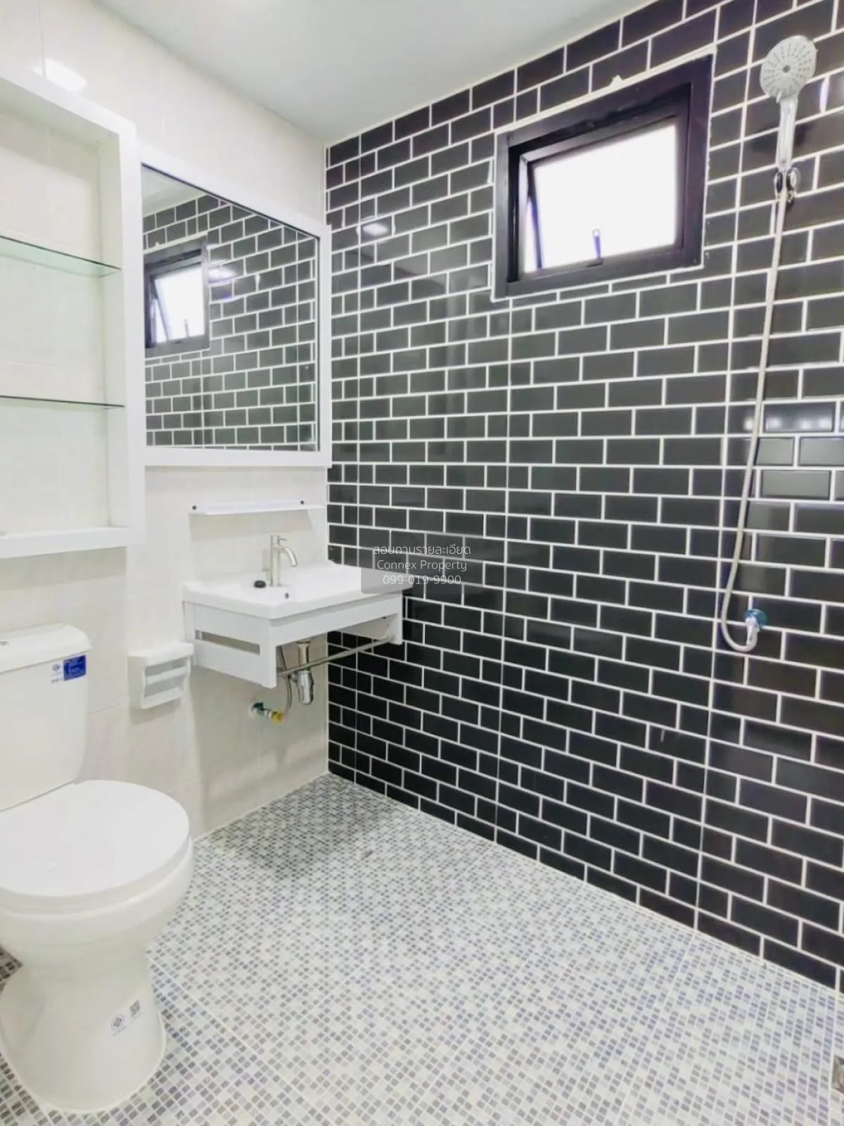 For Sale Townhouse/Townhome  , Siwarat 9 Bangbuathong , corner un