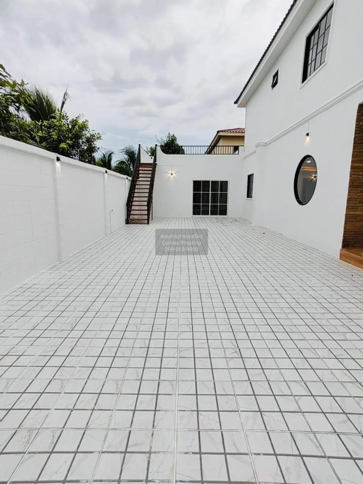 For Sale Townhouse/Townhome  , Siwarat 9 Bangbuathong , corner un 3