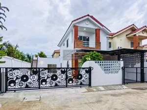 For Sale Townhouse/Townhome  , Siwarat 9 Bangbuathong , corner unit , newly renovated , Bang Bua Thong , Bang Bua Thong , Nonthaburi , CX-102360