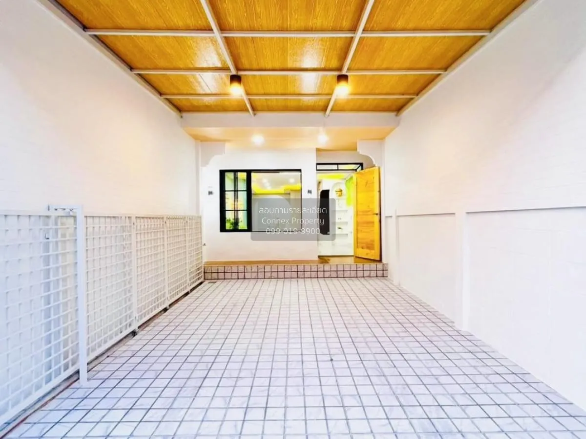 For Sale Townhouse/Townhome  , Baan Promjit , newly renovated , B 2