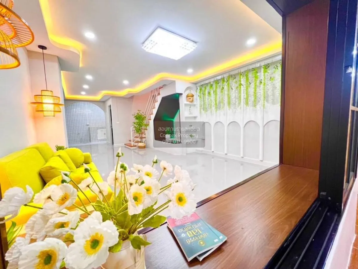 For Sale Townhouse/Townhome  , Baan Promjit , newly renovated , B 4