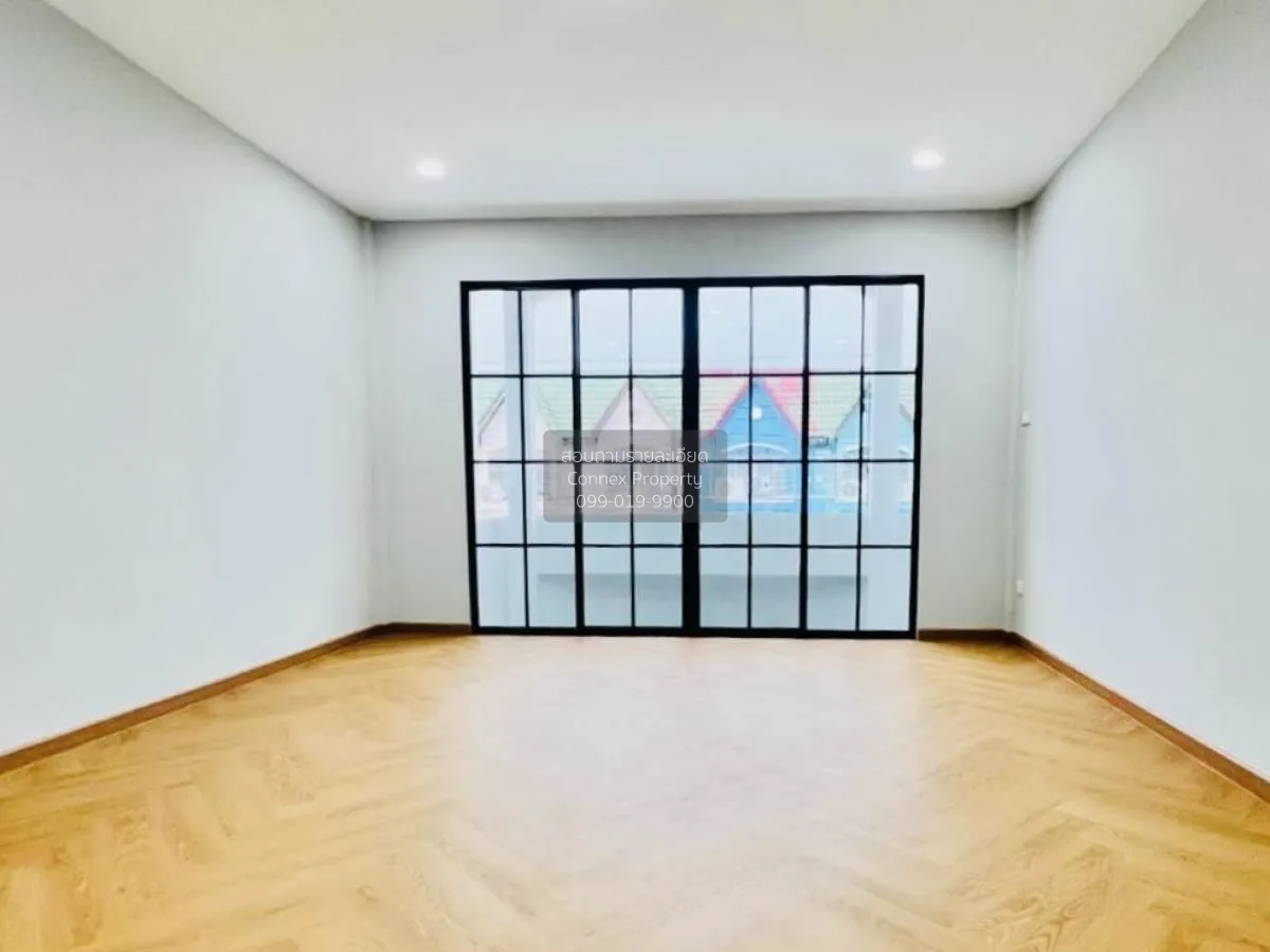 For Sale Townhouse/Townhome  , Baan Tawanna Chatuchot 12 , newly 