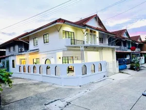 ขายทาวน์เฮ้าส์/ทาวน์โฮม  บ้านพฤกษา 11 ห้องมุม รีโนเวทใหม่ คลองสาม คลองหลวง ปทุมธานี CX-102804