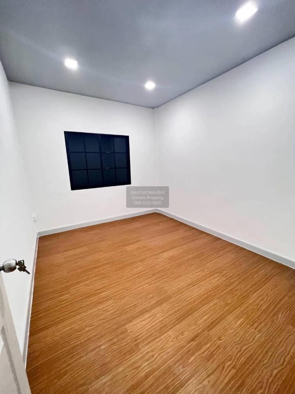 For Sale Townhouse/Townhome  , Asia Home Town , newly renovated ,