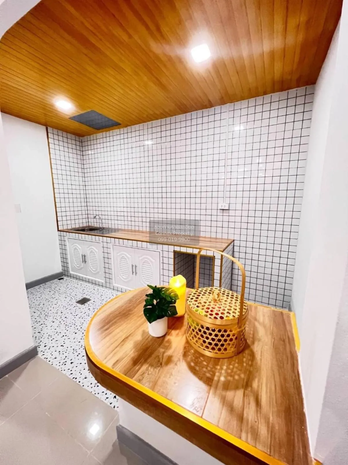 For Sale Townhouse/Townhome  , Asia Home Town , newly renovated ,