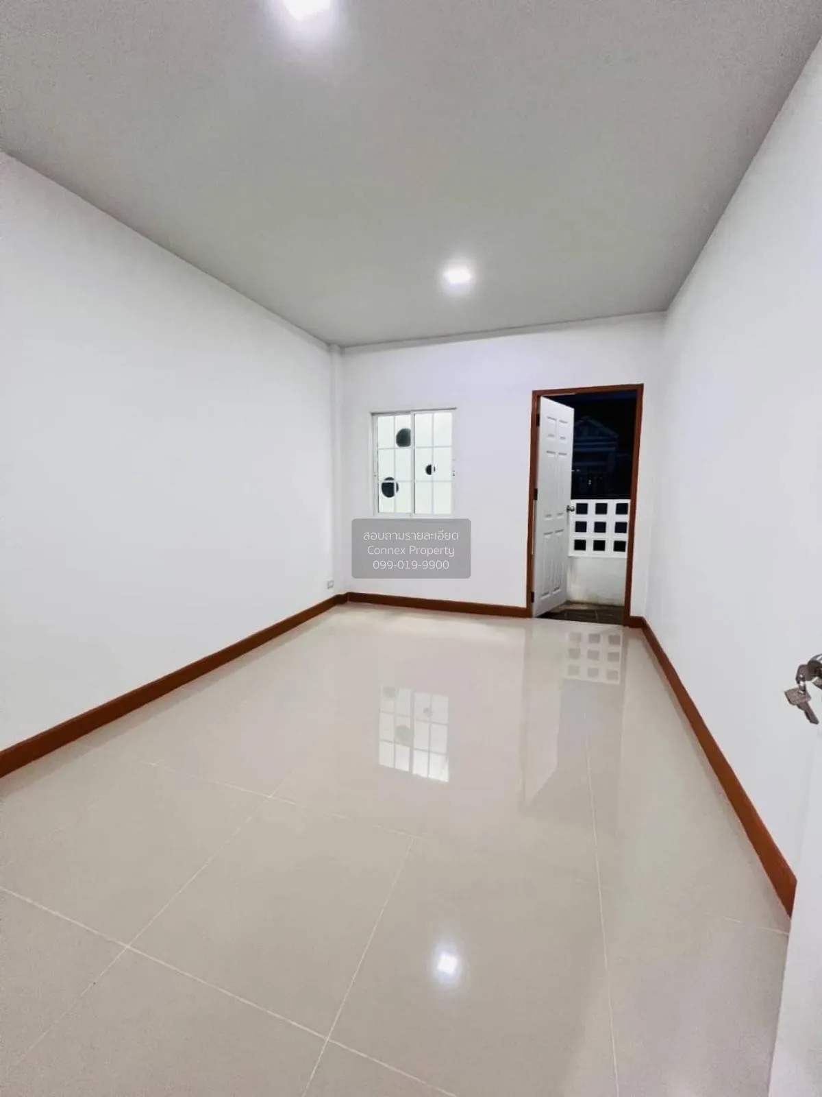 ขายทาวน์เฮ้าส์/ทาวน์โฮม  หมู่บ้านปิยวรารมย์ คลอง 4 รีโนเวทใหม่ บึ