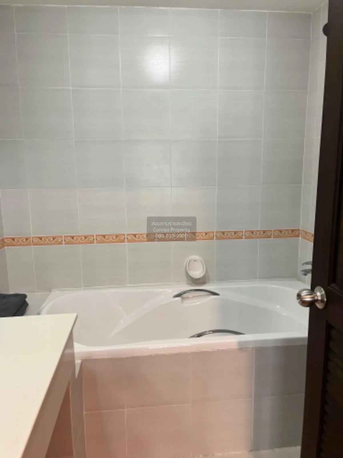 เช่าคอนโด  เลอร์ โคซี่ เอกมัย 28 BTS-เอกมัย คลองเตยเหนือ เขต วัฒน