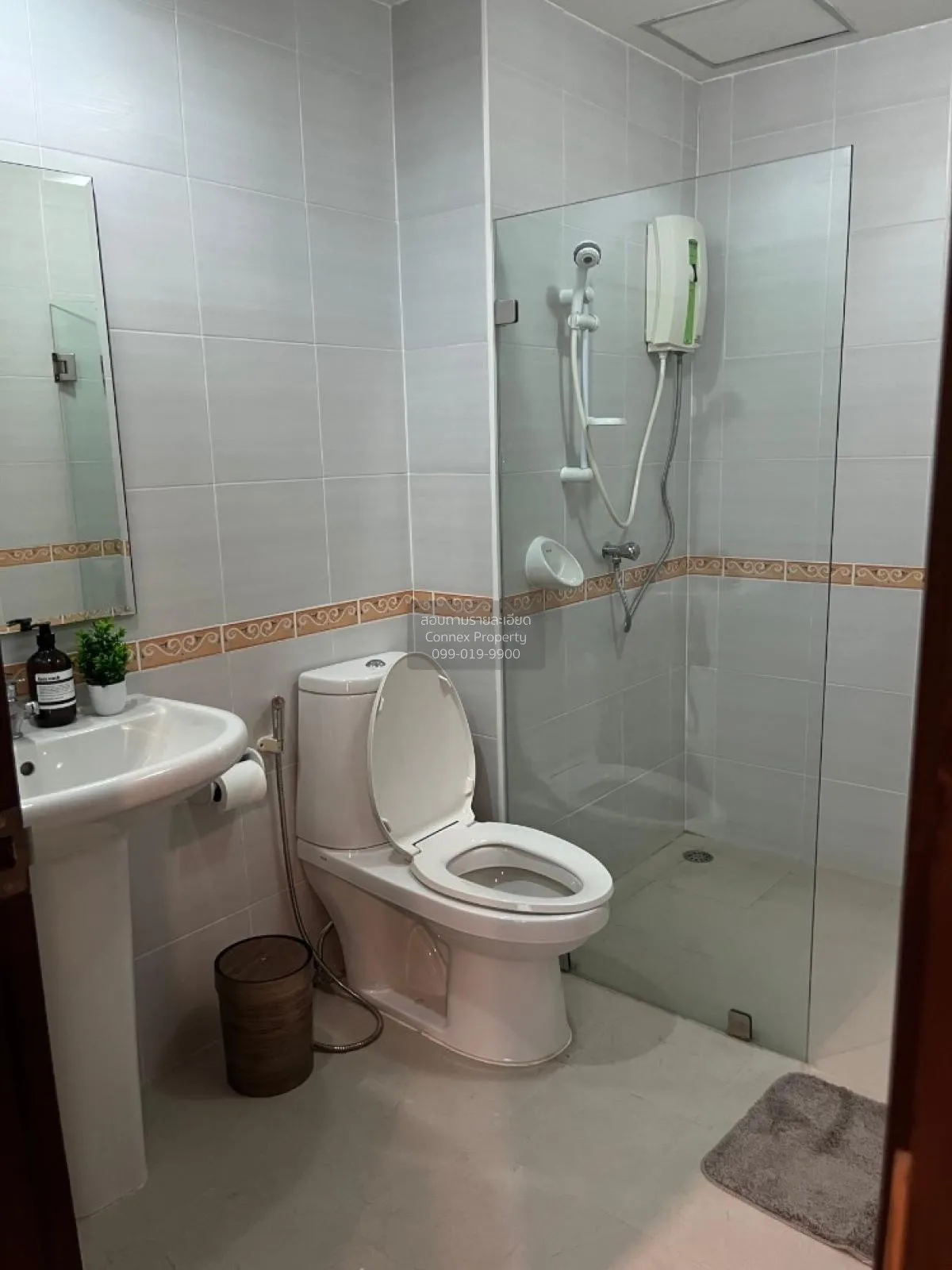 เช่าคอนโด  เลอร์ โคซี่ เอกมัย 28 BTS-เอกมัย คลองเตยเหนือ เขต วัฒน