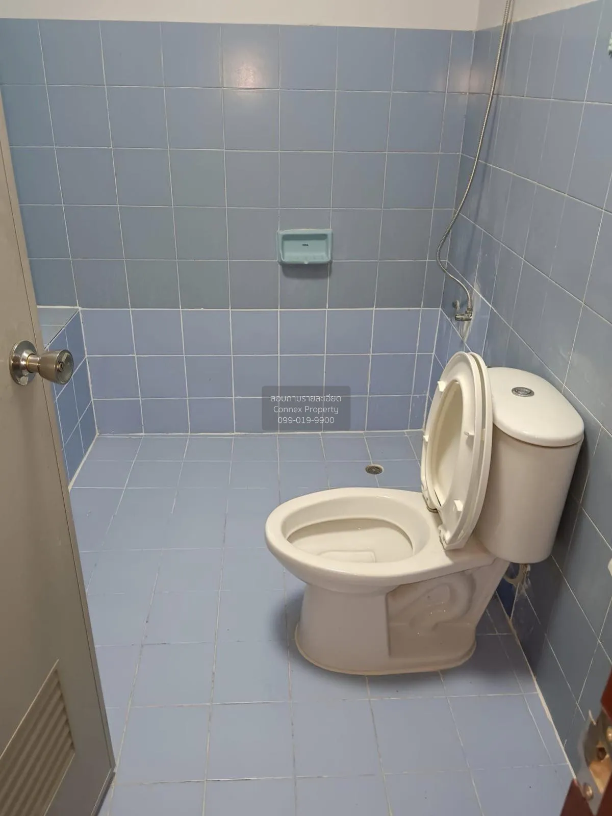 For Sale Townhouse Paholyothin 67 , wide frontage , newly renovat