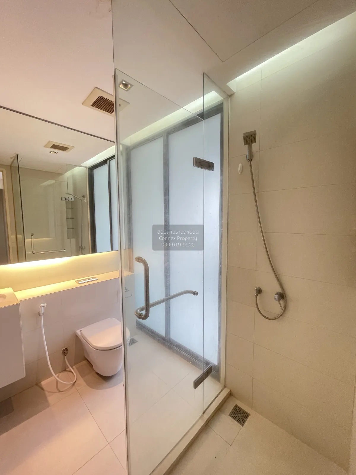 ขายคอนโด  โดมัส BTS-อโศก คลองเตย เขต คลองเตย กรุงเทพ CX-103112