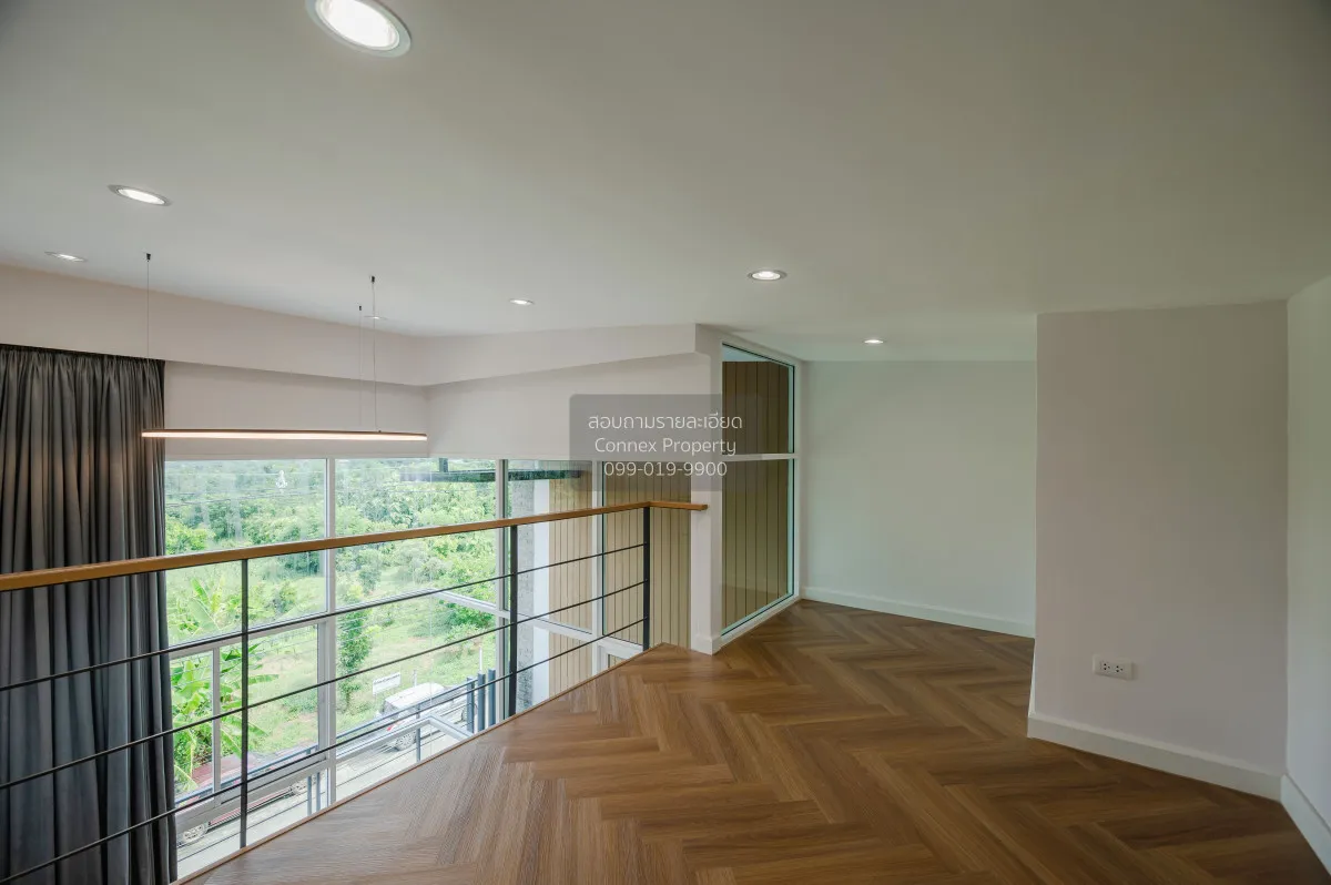 For Sale townhome Soi Nakniwat 48 , newly renovated , Lat Phrao ,