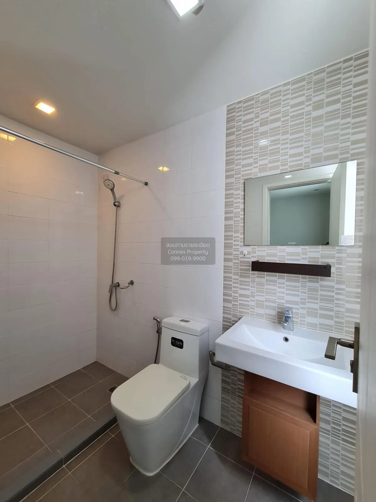 For Rent Townhouse/Townhome  , PLEX BANGNA , Bang Kaeo , Bang Phl