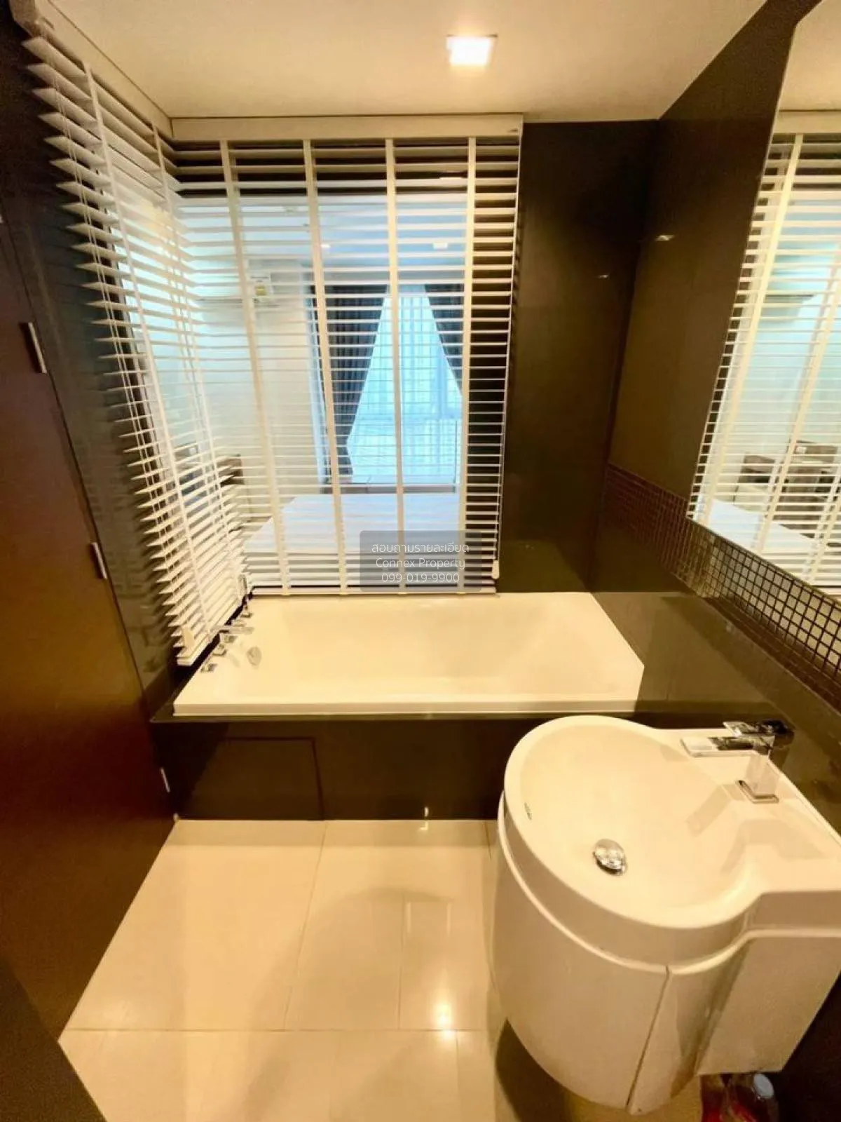 ขายคอนโด  ริทึ่ม สาทร BTS-สะพานตากสิน ทุ่งมหาเมฆ เขต สาทร กรุงเทพ