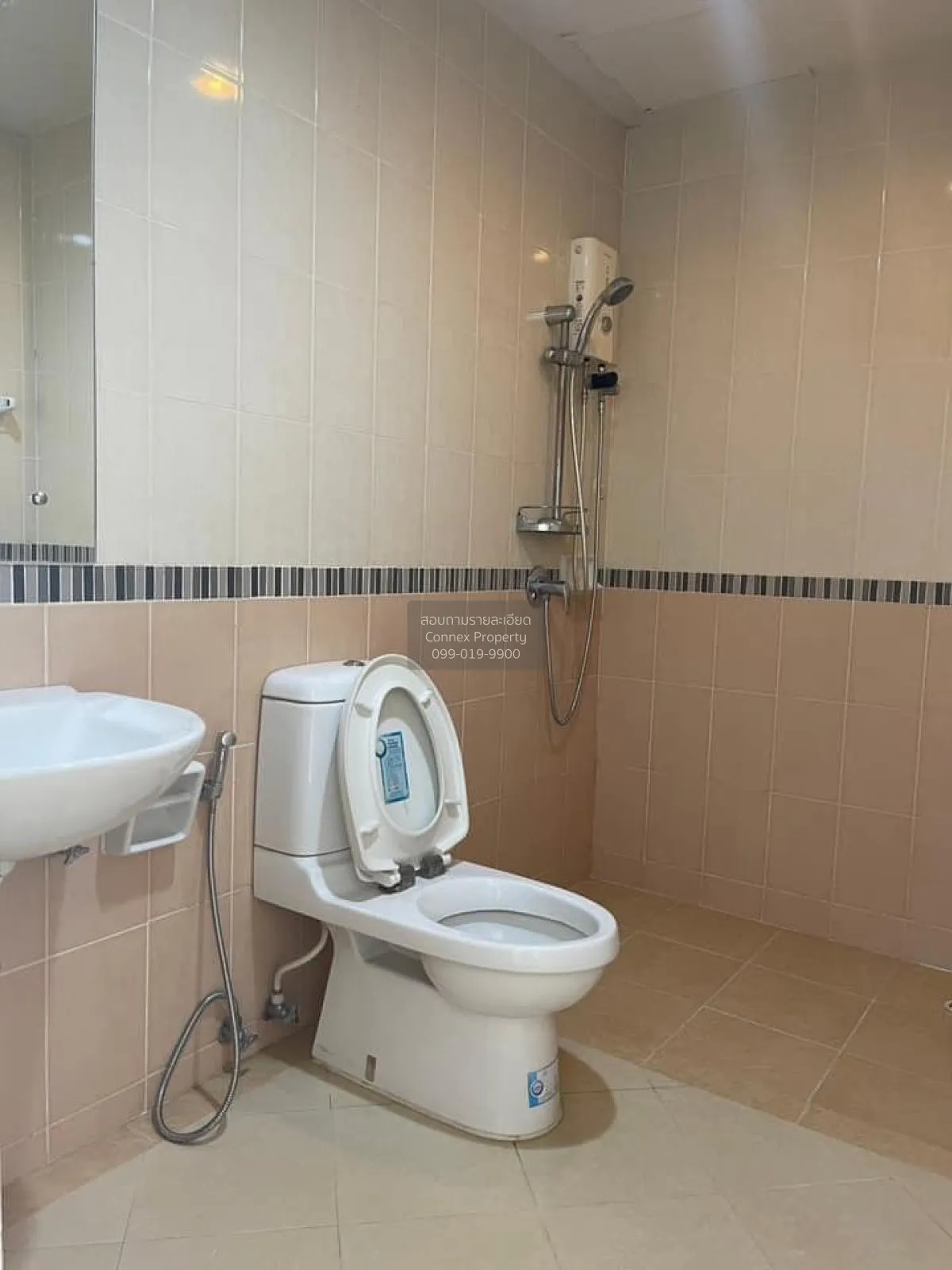 For Rent Townhouse/Townhome  , BAAN KLANG MUANG RAMA9-RAMKHMAHAEN