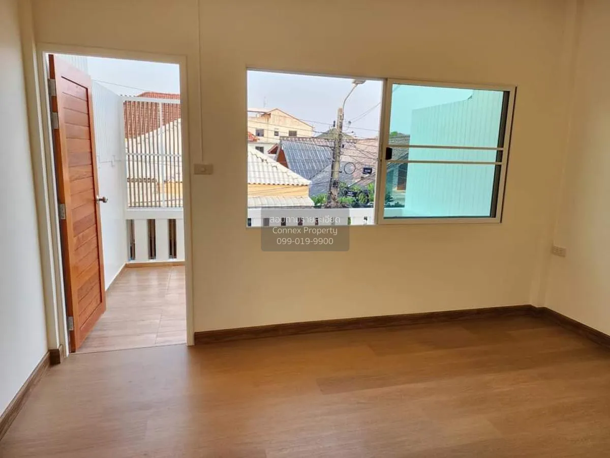 For Sale 2-storey townhouse, Rama 5 - Bang Si Mueang. , Bang Kran