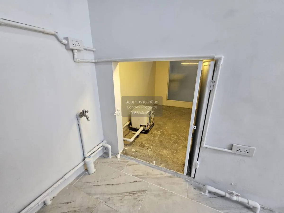 For Sale Townhouse/Townhome  , INDY PRACHAUTHIT 1 , newly renovat