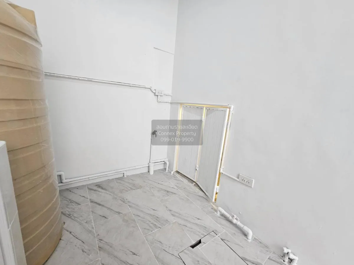 For Sale Townhouse/Townhome  , INDY PRACHAUTHIT 1 , newly renovat