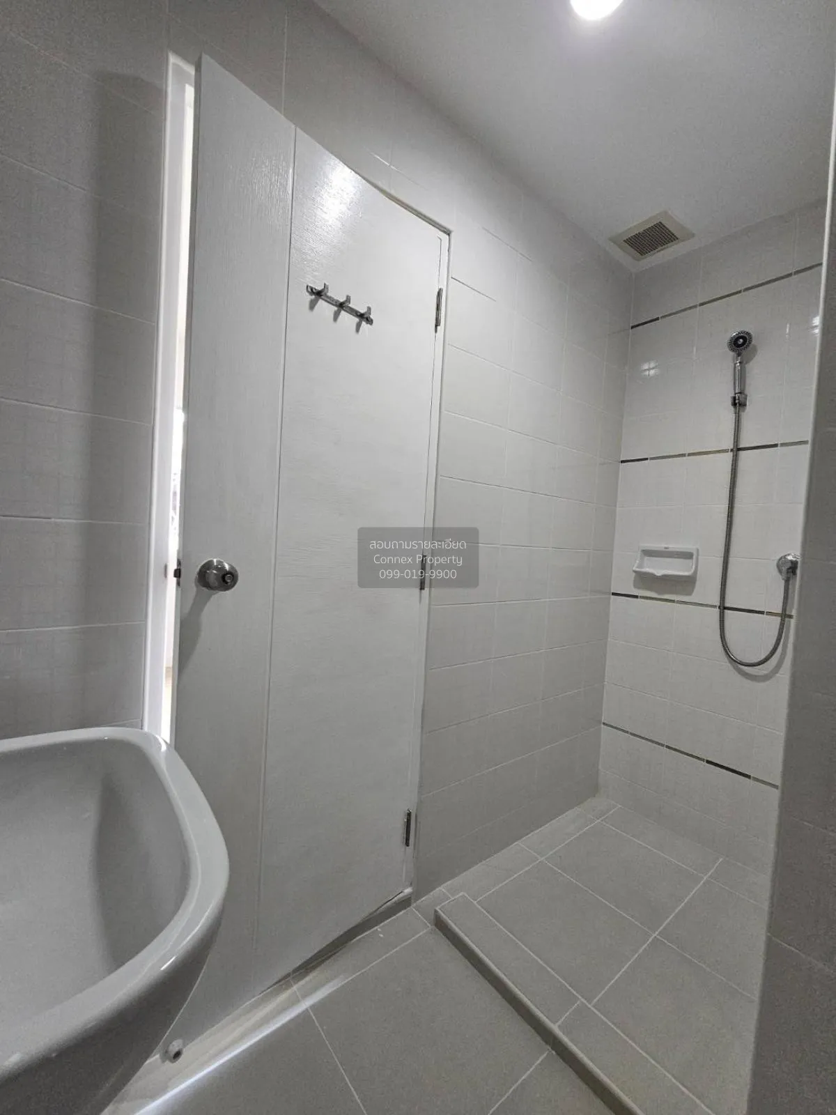 For Sale Townhouse/Townhome  , INDY PRACHAUTHIT 1 , newly renovat