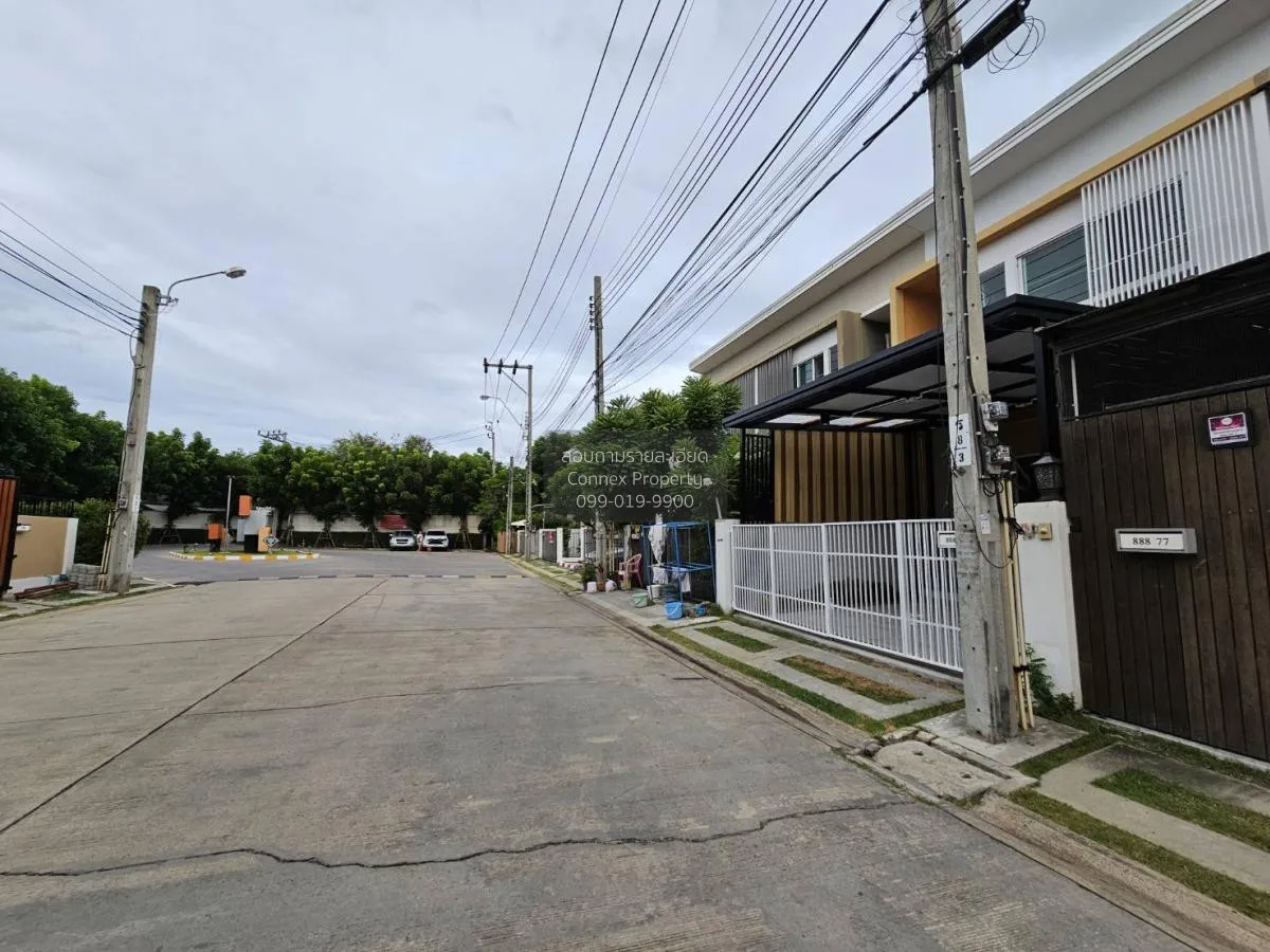 For Sale Townhouse/Townhome  , INDY PRACHAUTHIT 1 , newly renovat 2