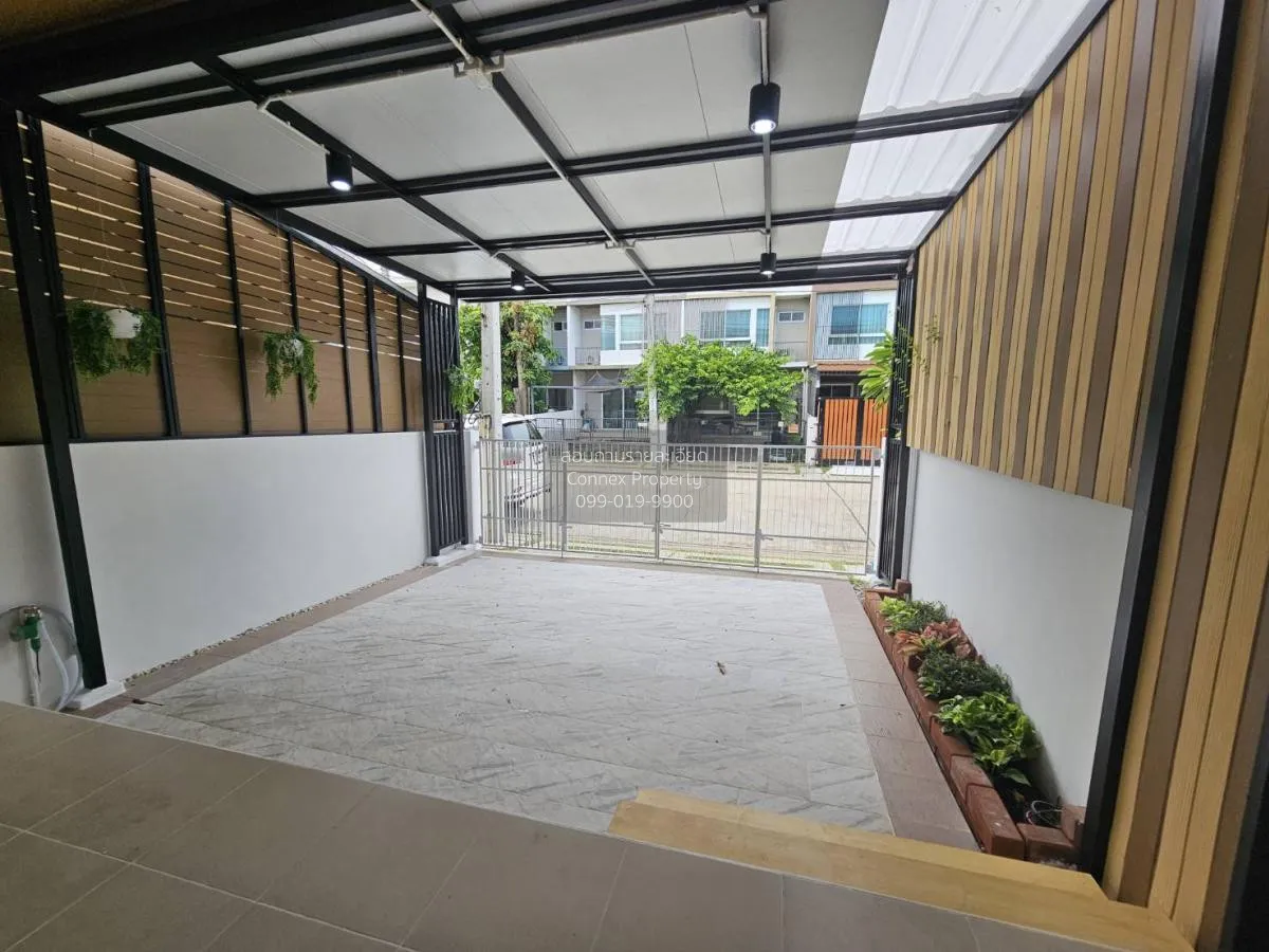 For Sale Townhouse/Townhome  , INDY PRACHAUTHIT 1 , newly renovat 4