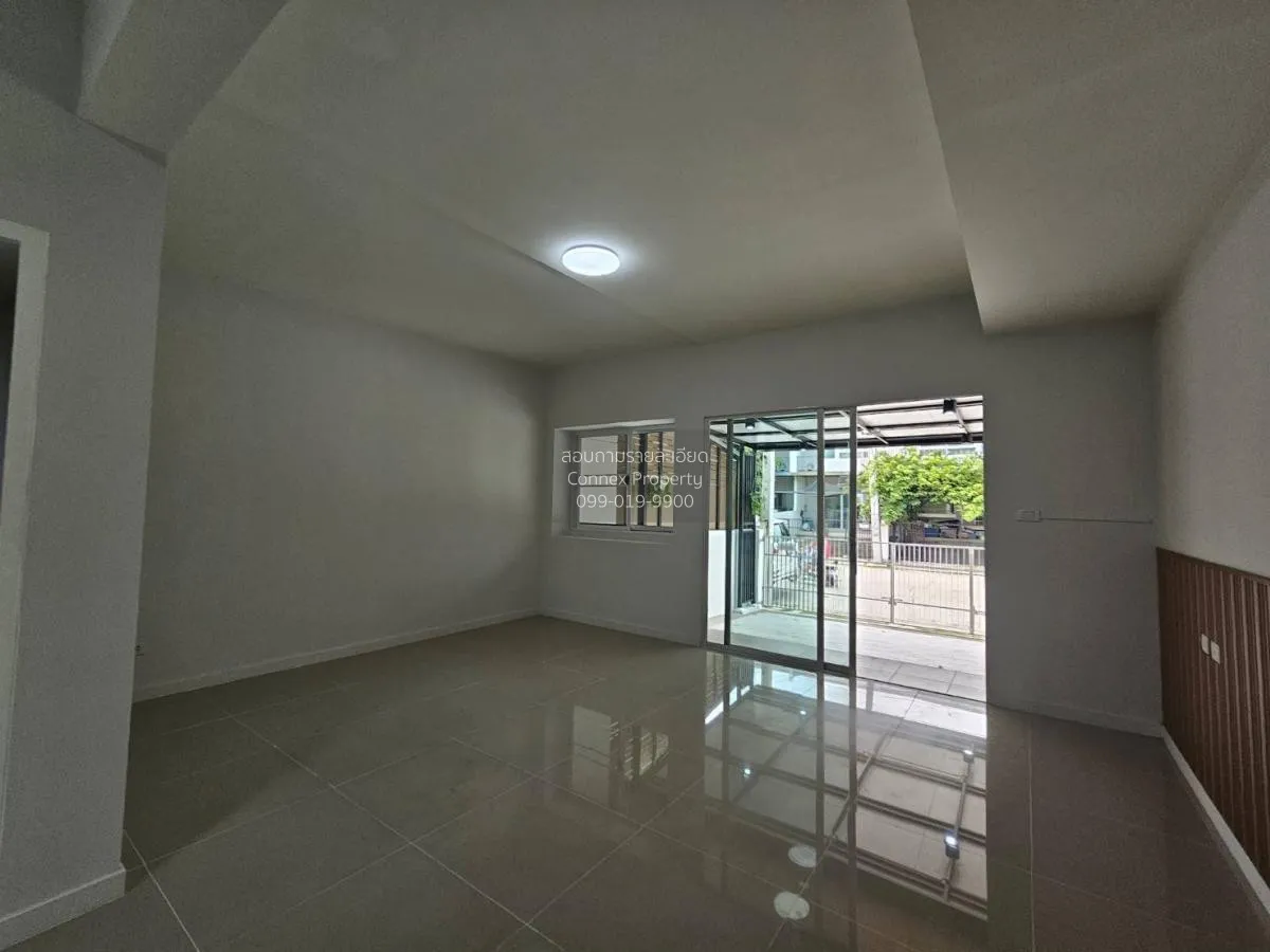 For Sale Townhouse/Townhome  , INDY PRACHAUTHIT 1 , newly renovat