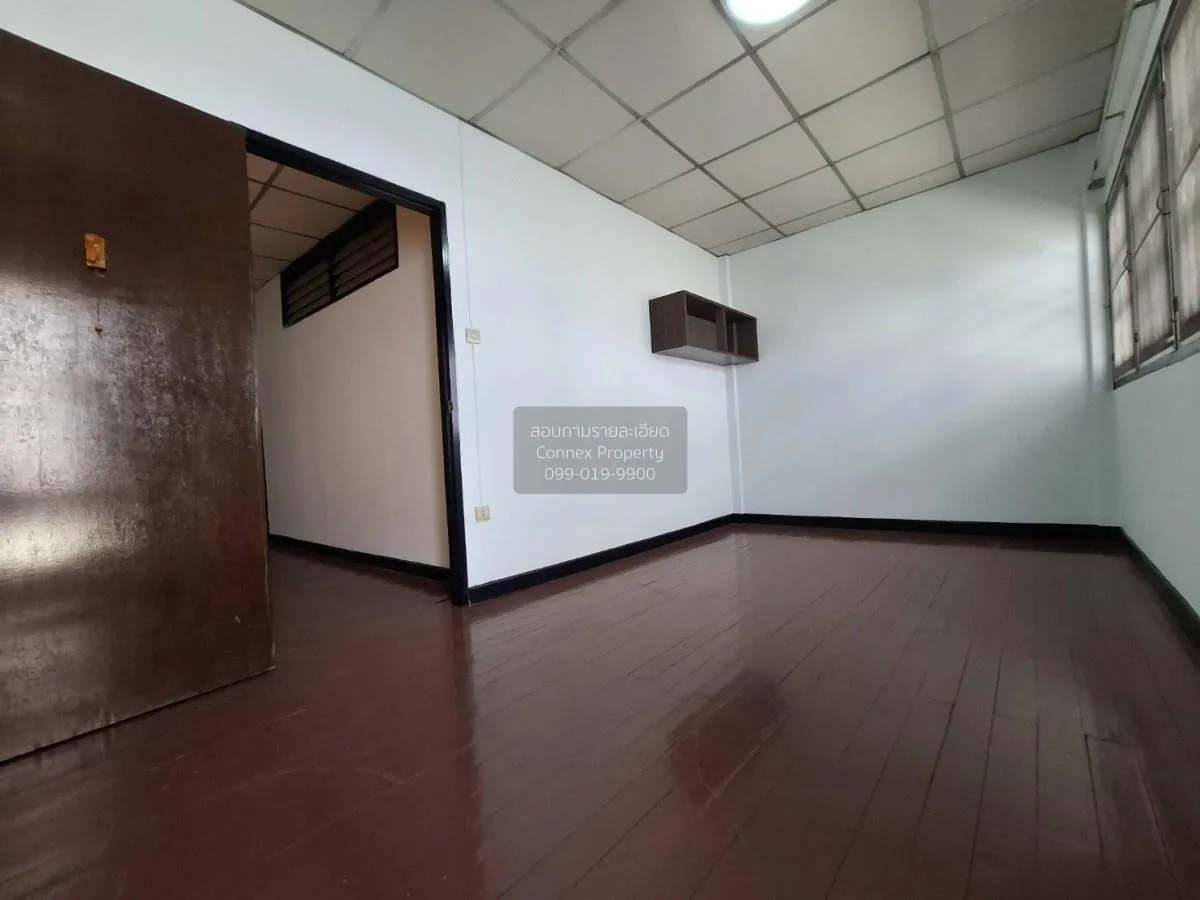 ขายทาวน์เฮ้าส์  ลาดพร้าว 101 ซอย32 หน้ากว้าง รีโนเวทใหม่ คลองจั่น