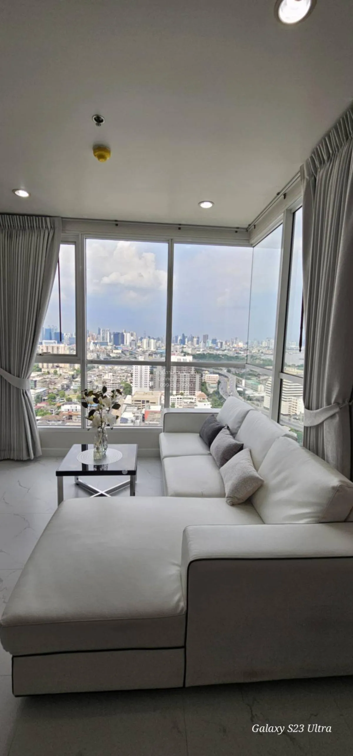 ขายคอนโด  เดอะ คอมพลีท นราธิวาส BTS-ช่องนนทรี ช่องนนทรี เขต ยานนา