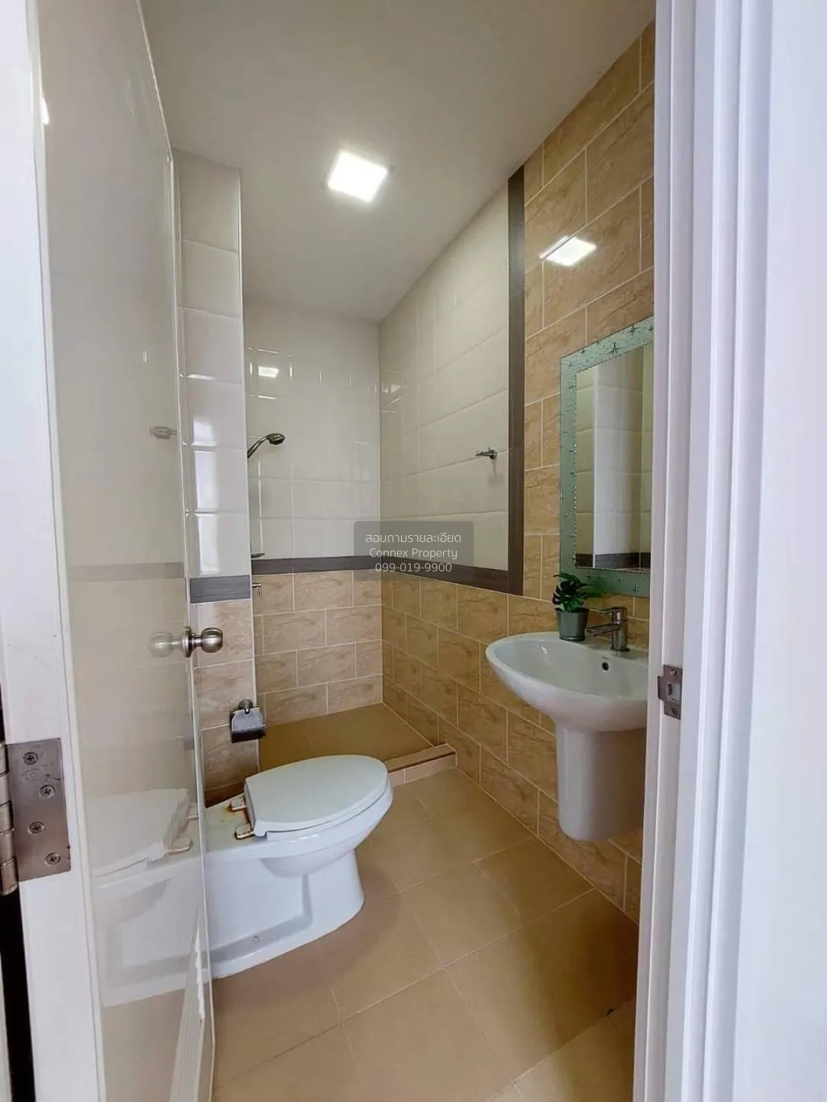 For Sale Townhouse/Townhome  , Golden Town Ramintra – Khubon , ne