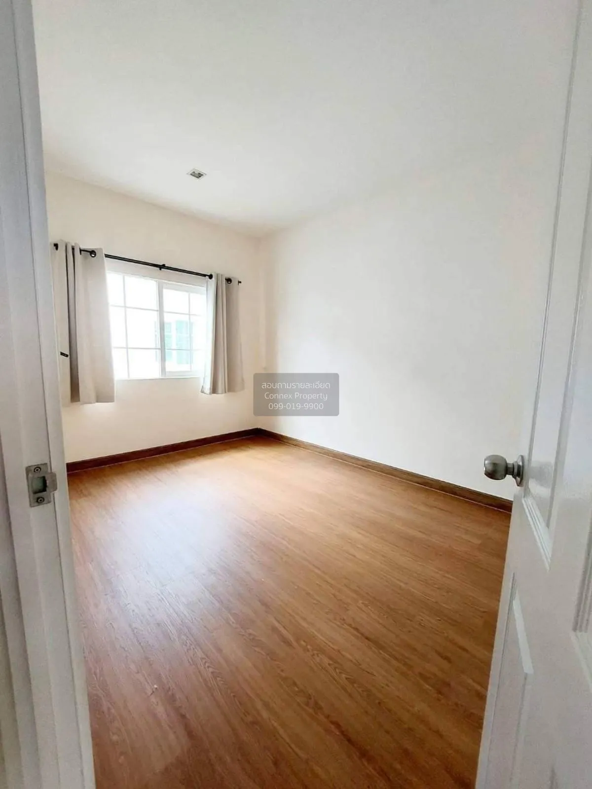 For Sale Townhouse/Townhome  , Golden Town Ramintra – Khubon , ne