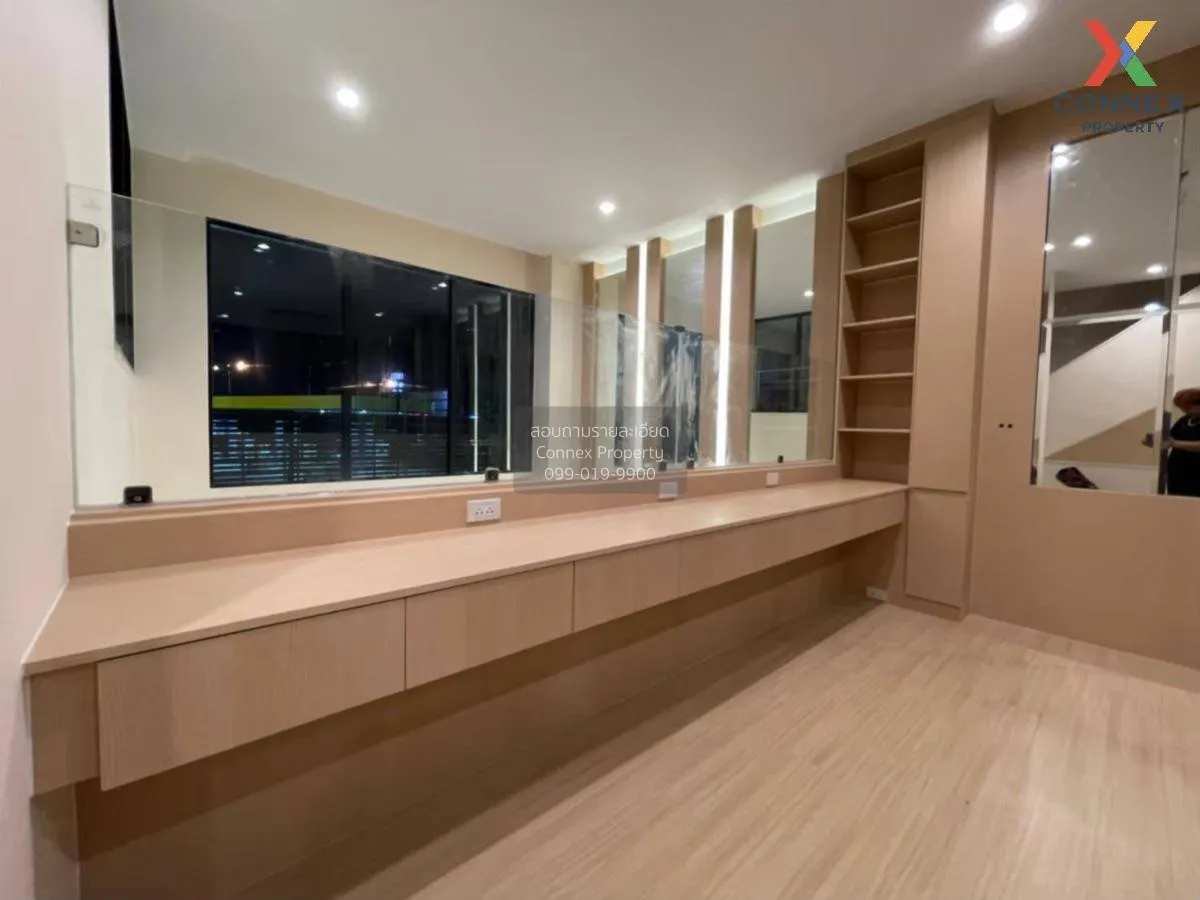 เช่าทาวน์เฮ้าส์/ทาวน์โฮม  เนอวานา ดีฟายน์ ศรีนครินทร์-พระราม 9 สะ 3