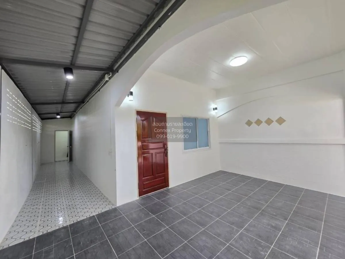 For Sale Townhouse/Townhome  , Baan Piya Wararom 3  , corner unit 4