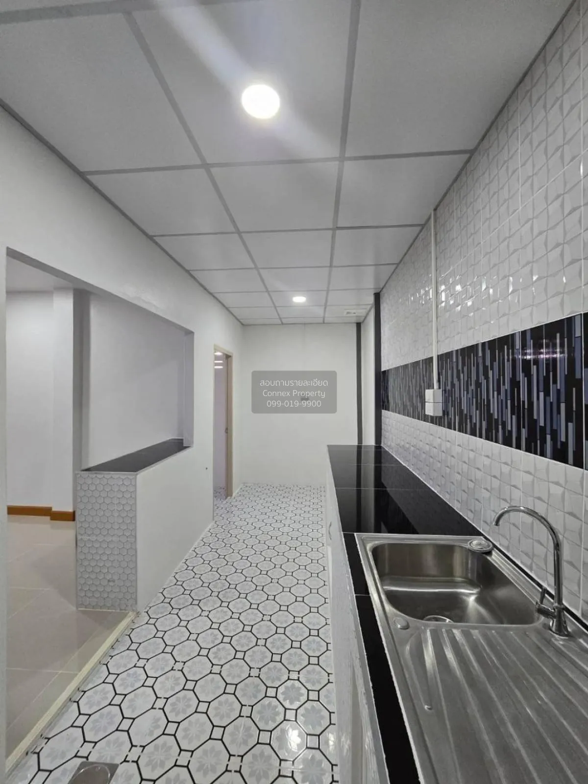 For Sale Townhouse/Townhome  , Baan Piya Wararom 3  , corner unit