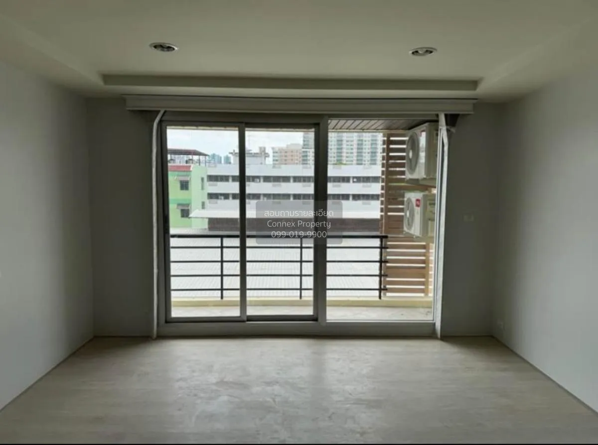 For Sale Condo , Resorta Yen-Akat , Chong Nonsi , Yannawa , Bangk
