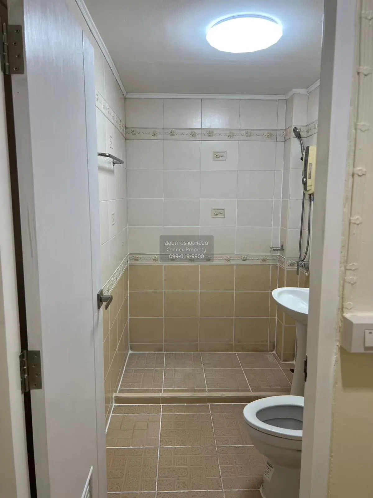 ขายทาวน์โฮม 2 ชั้น ซอยโรงน้ำแข็ง สนามบินน้ำ บางกระสอ เมืองนนทบุรี