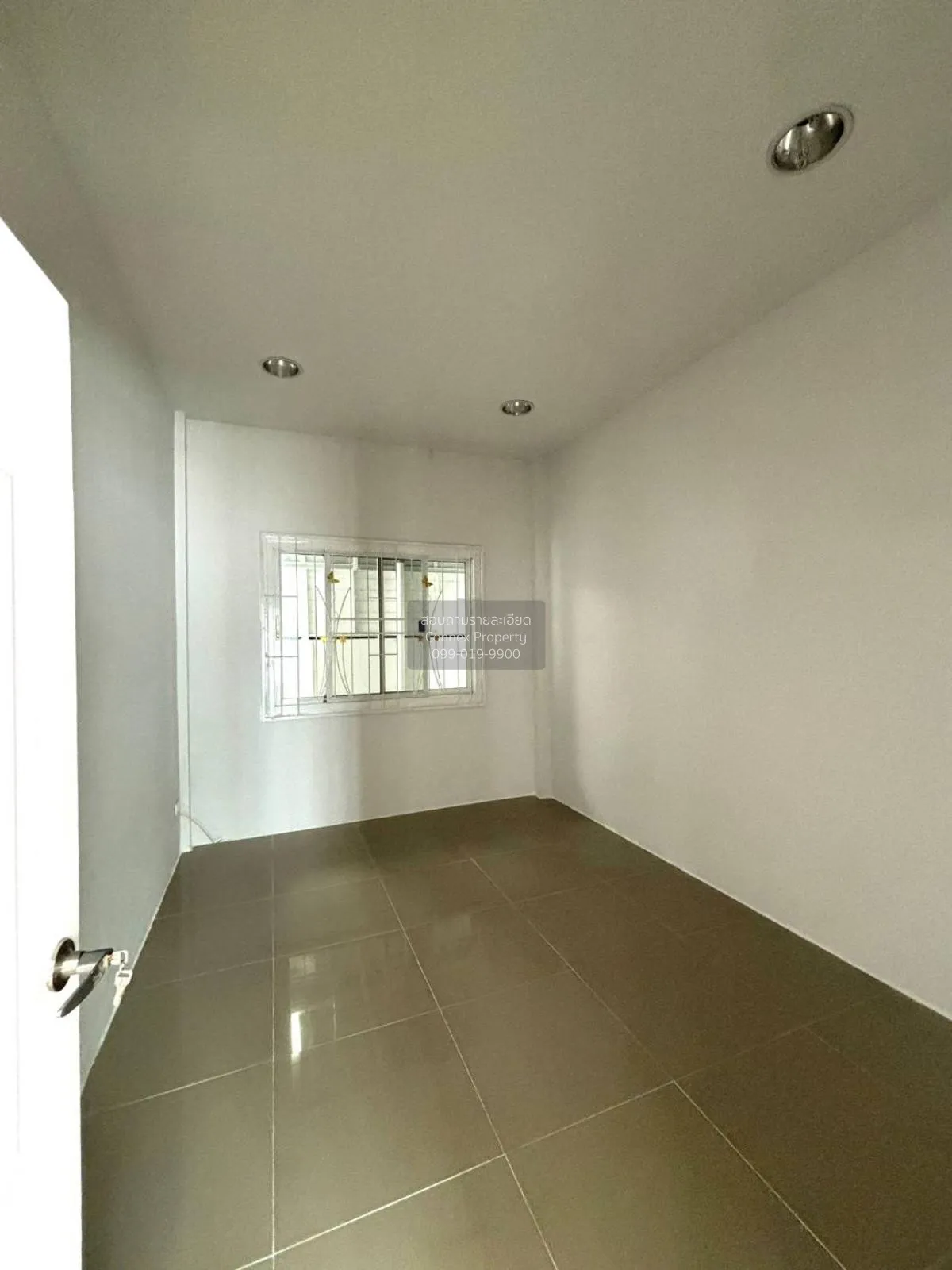 ขายทาวน์เฮ้าส์/ทาวน์โฮม  บ้านทรัพย์ธานี 3 รังสิต - คลอง 9 หน้ากว้